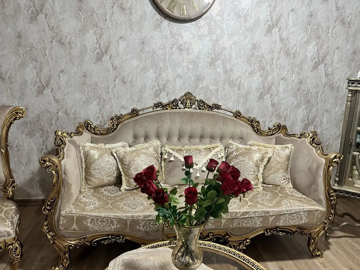 مبل|مبلمان خانگی و میز عسلی|شوط, |دیوار