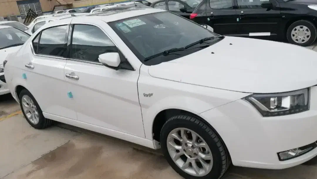 دنا پلاس صفر خشک / نقد و اقساط|خودرو سواری و وانت|یزد, |دیوار