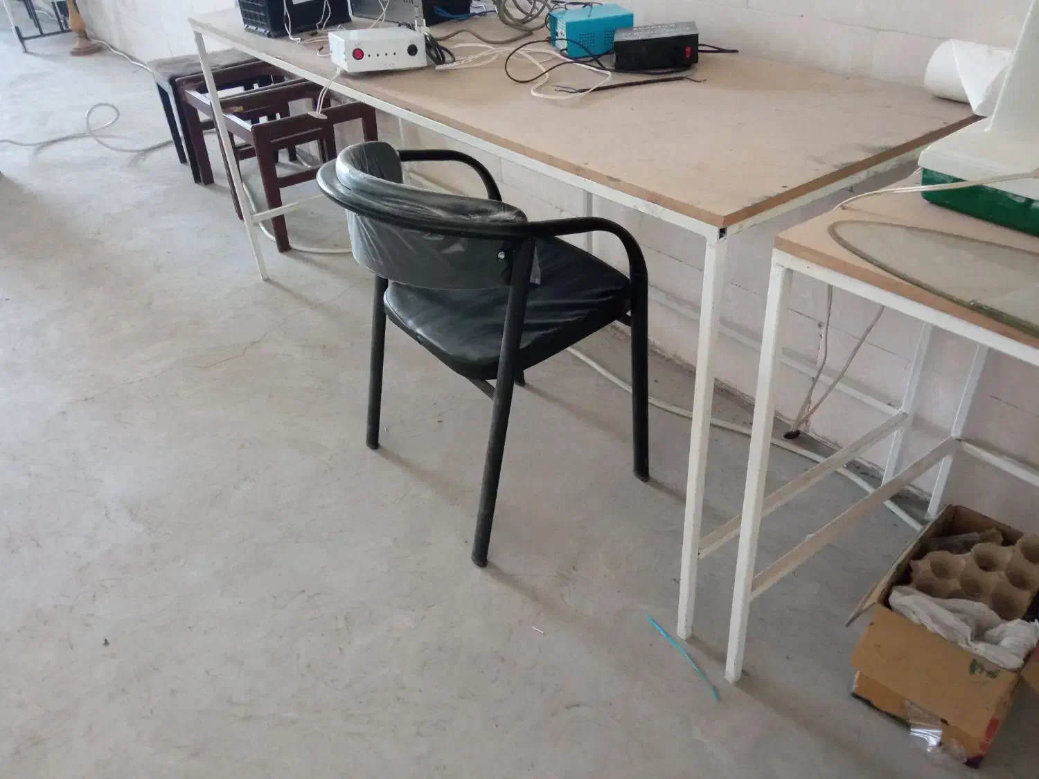 میز کار و کارگاهی|میز تحریر و کامپیوتر|قم, انسجام|دیوار