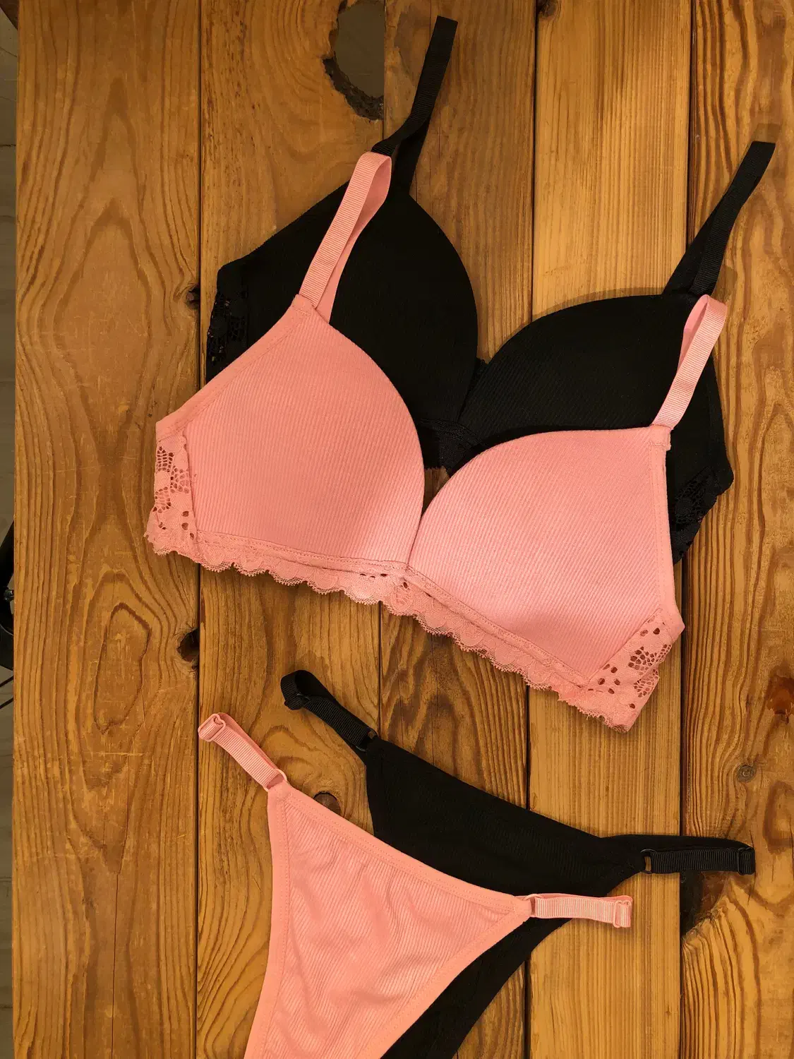 لباس زیر|لباس|پاکدشت, پاکدشت (مامازند)|دیوار