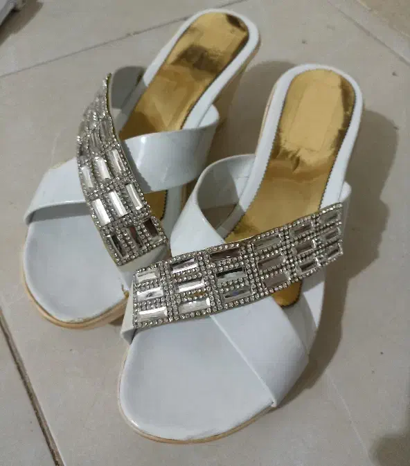 صندل مجلسی|کیف، کفش، کمربند|سبزوار, مدرس|دیوار