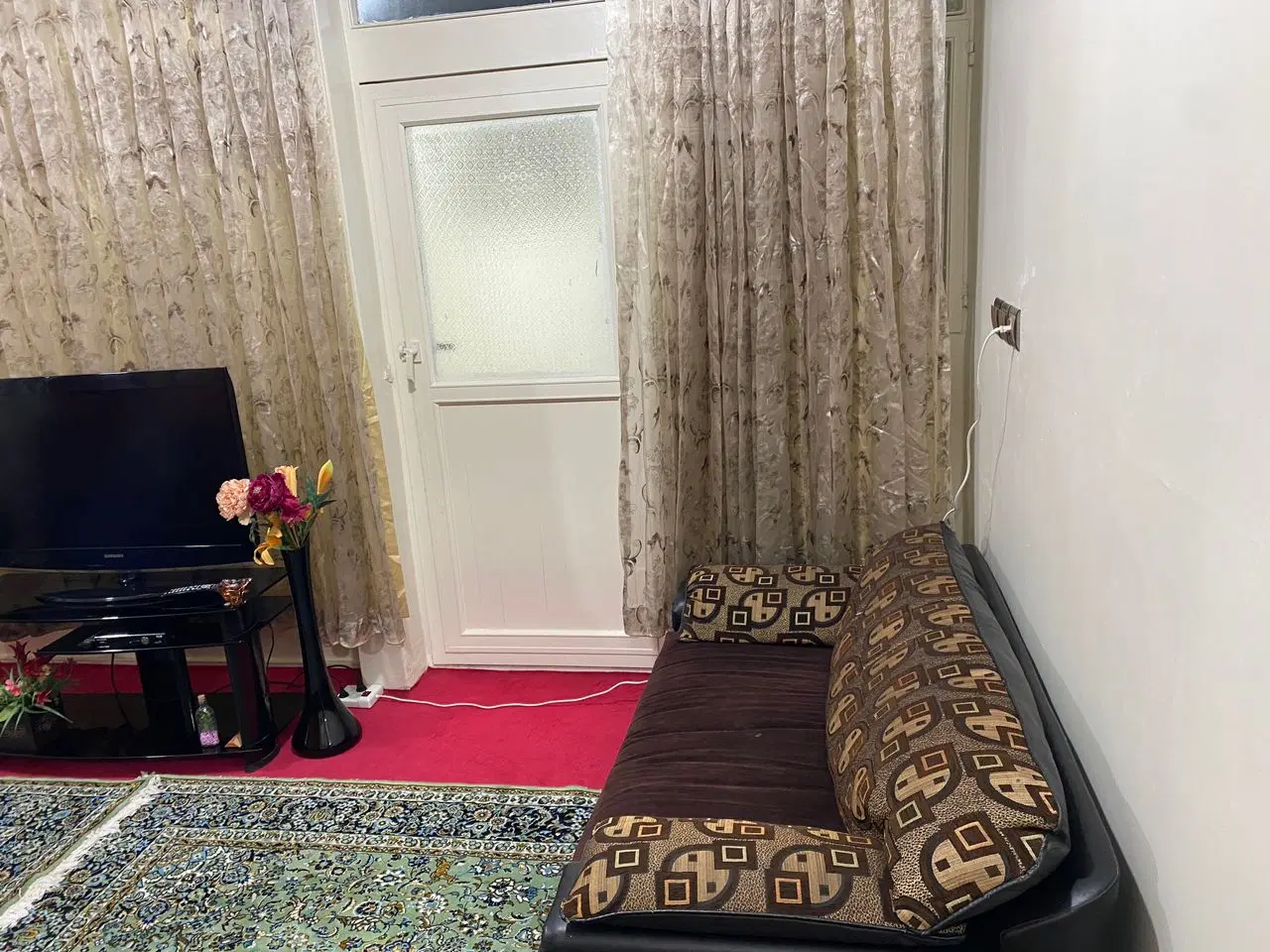 اجاره سوییت مبله تمیز ۳۳پل اصفهان|اجارهٔ کوتاهمدت آپارتمان و سوئیت|اصفهان, شاهزاده ابراهیم|دیوار