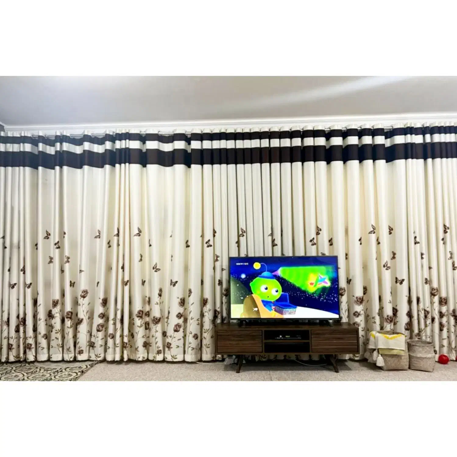 پرده پانچ|پرده، رانر، رومیزی|آبپخش, |دیوار