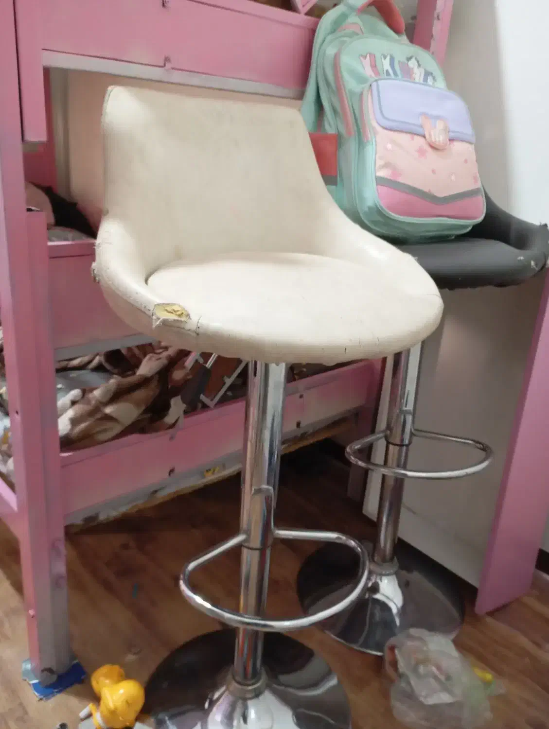 صندلی گردان در حد نو|صندلی و نیمکت|مشهد, آزادشهر|دیوار