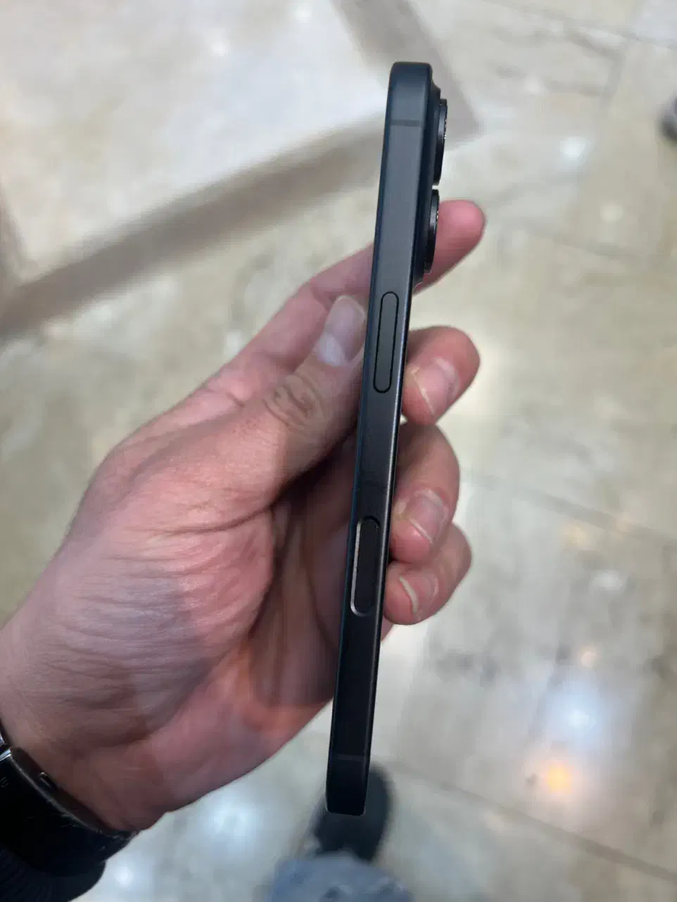 آیفون ۱۶ نرمال مشکی ۱۲۸ گیگ|موبایل|تهران, هروی|دیوار