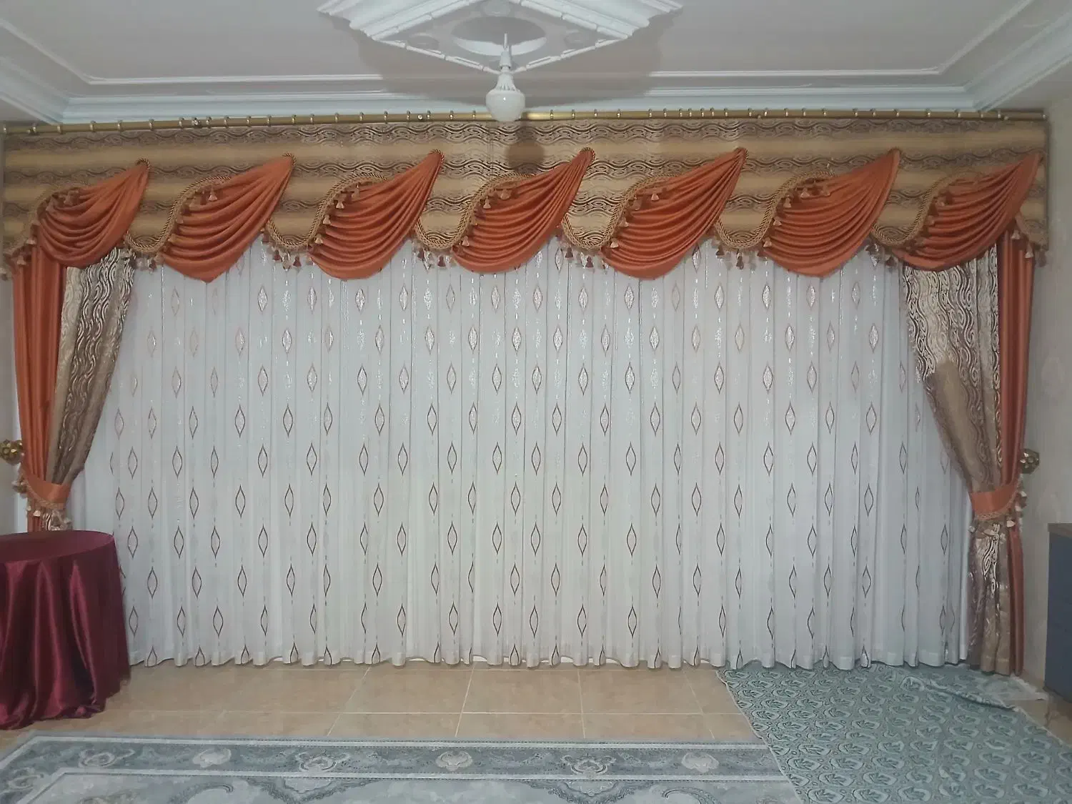 پرده حریر همراه با یک کتیبه و دو والان|پرده، رانر، رومیزی|ابهر, |دیوار