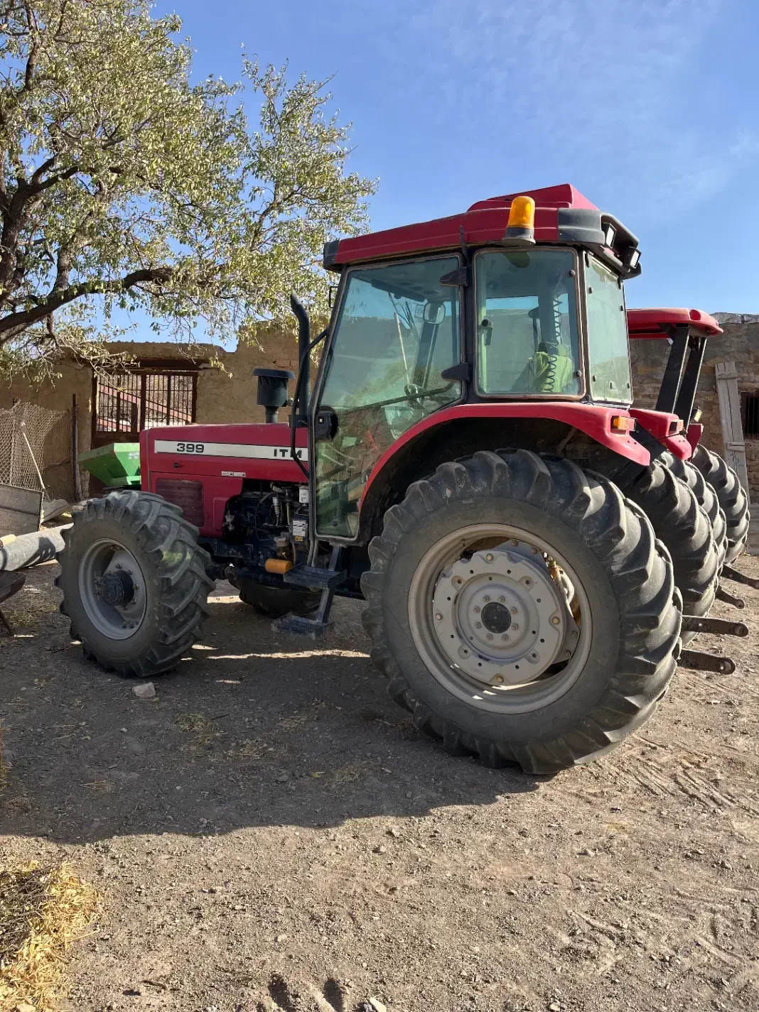 تراکتور ۳۹۹پمپ بزرگ مدل۹۸|خودرو سنگین|خرقان, |دیوار