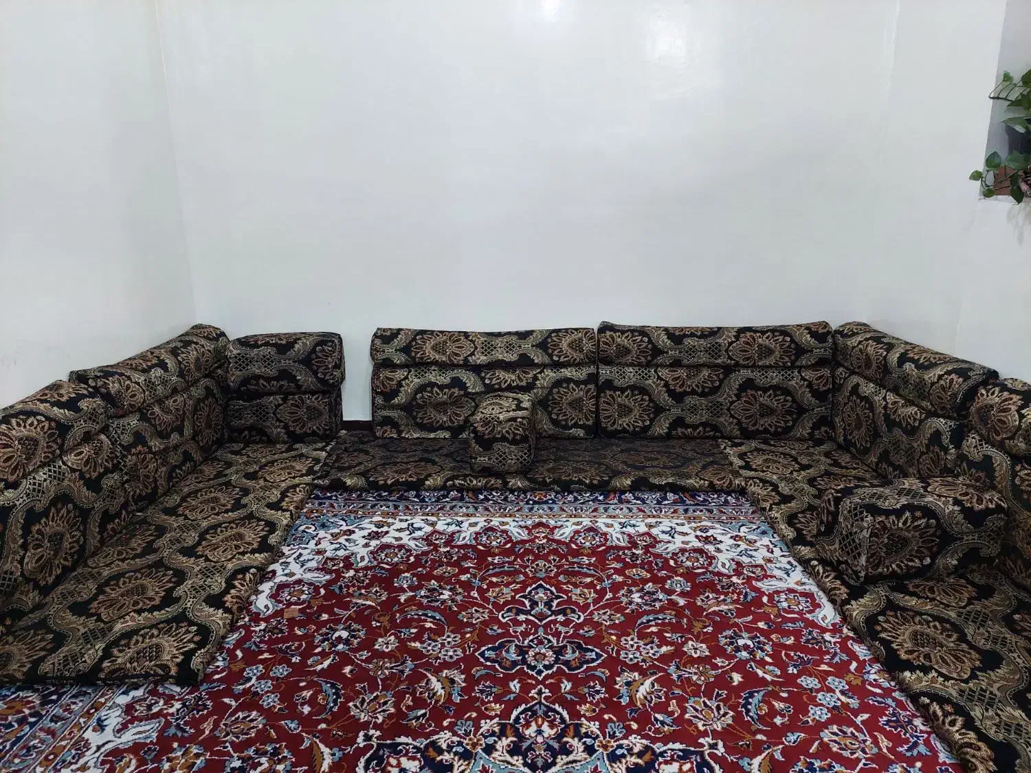 پشتی خلیجی|پشتی|اهواز, منبع اب|دیوار