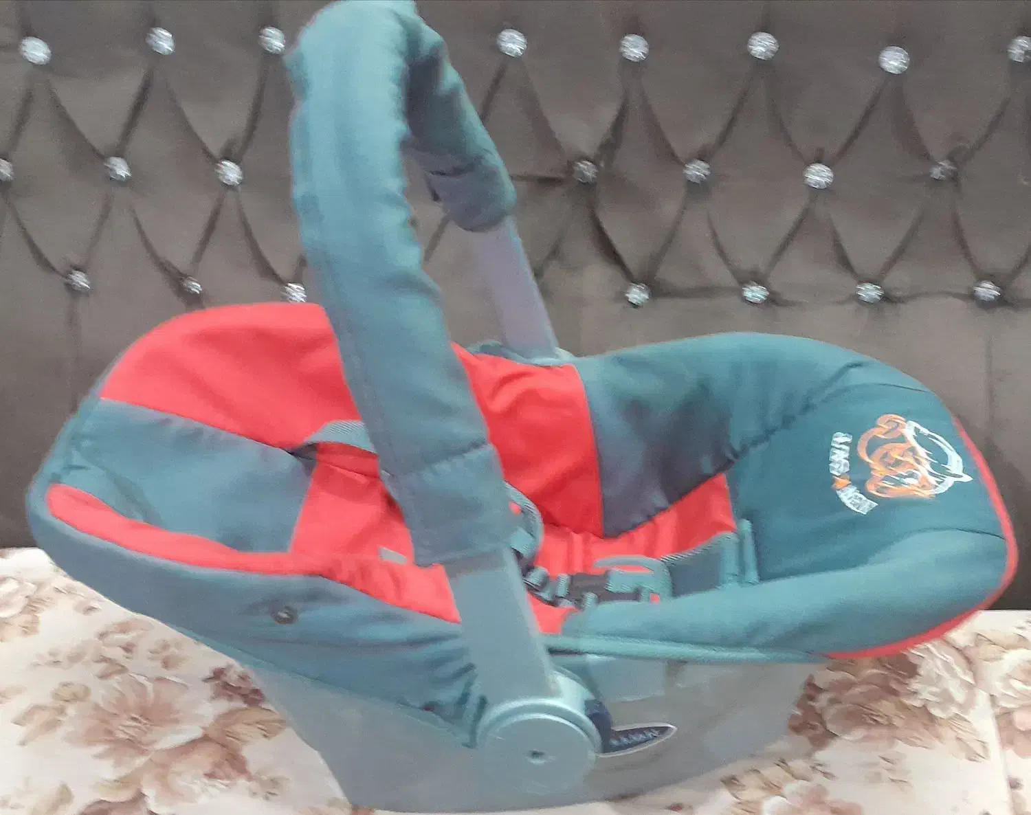 کریر، تاب، موزیکال و رختخواب نوزاد|کالسکه و لوازم جانبی|اراک, |دیوار