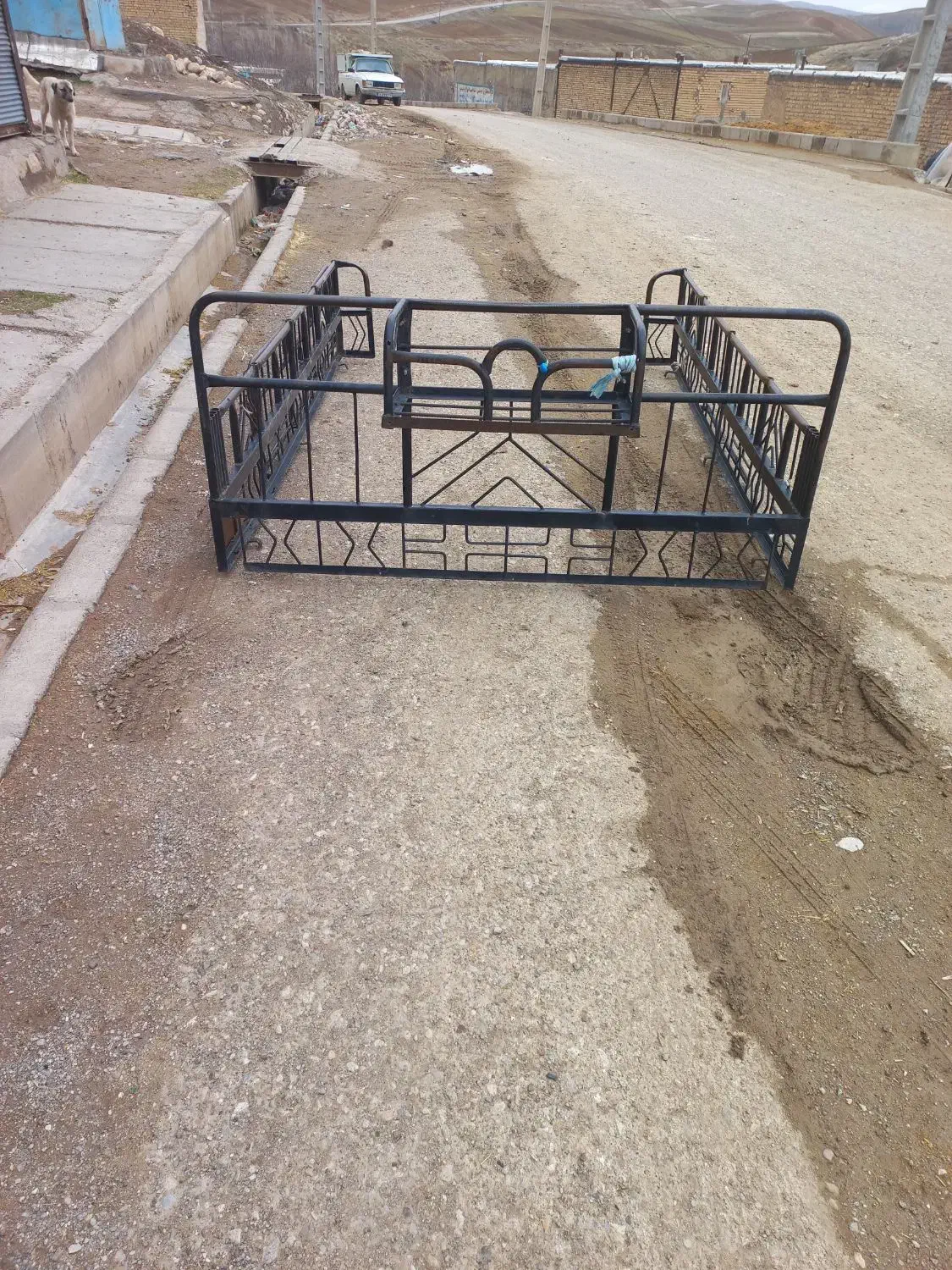 اتاق دزفولی در حد نو|تخت و سرویس خواب|نورآباد, |دیوار