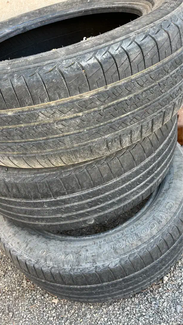 لاستیک سایز ۱۷ giti آج دار|قطعات یدکی و لوازم جانبی|شهرضا, |دیوار