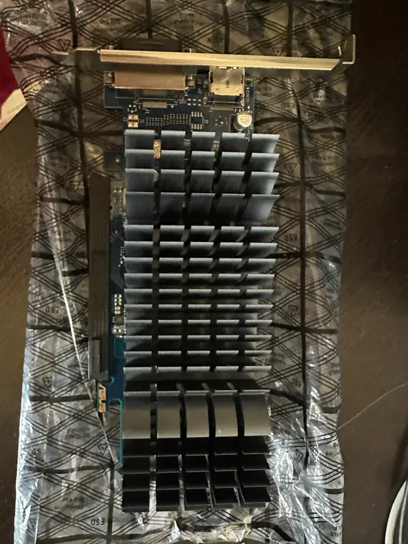 کارت گرافیک gt1030 sl-2g-brk|قطعات و لوازم جانبی رایانه|رشت, گلسار|دیوار