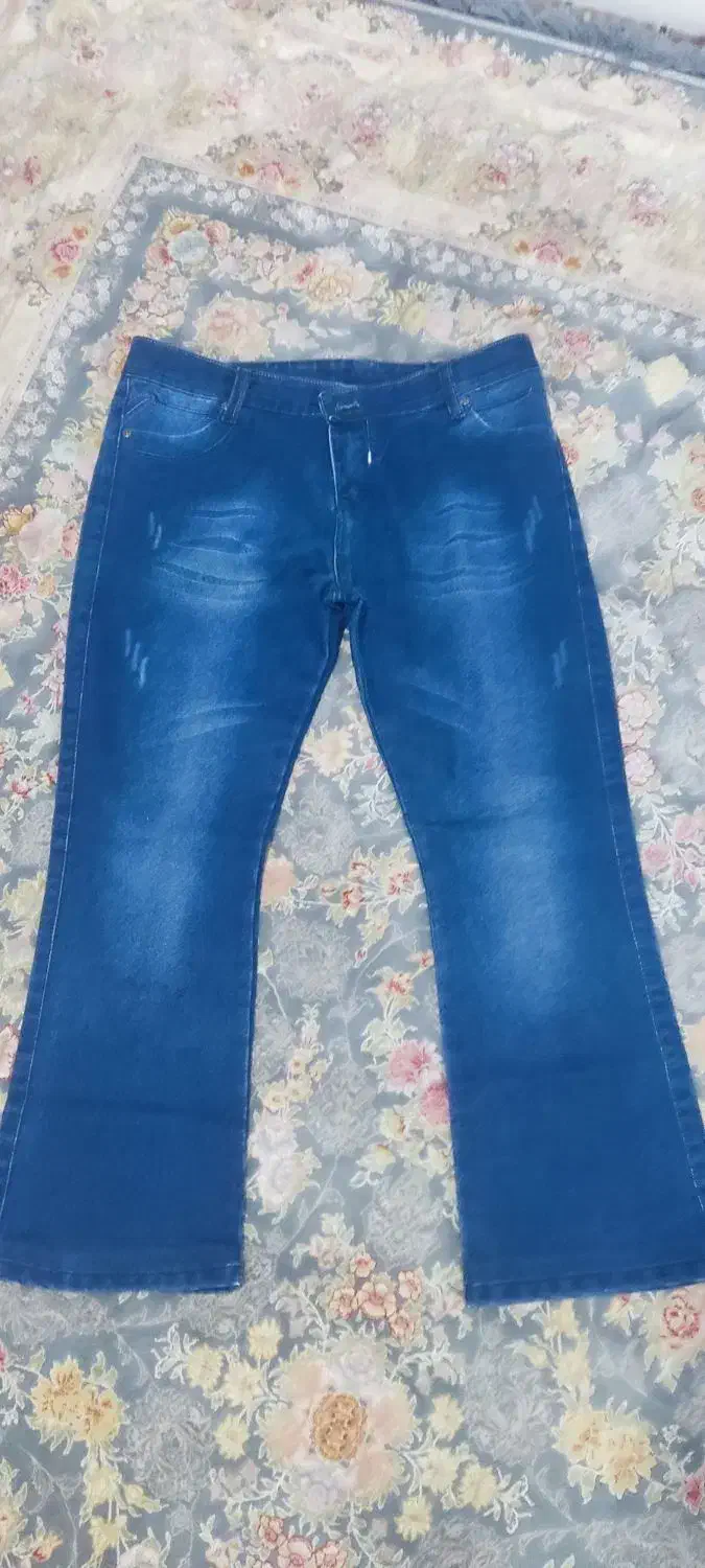 شلوار لی زنانه|لباس|رباط‌کریم, رباط‌کریم|دیوار