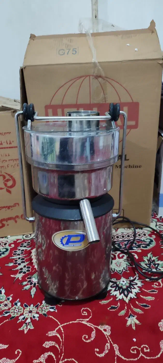 آب هویج گیری صنعتی و آب مرکبات گیری|آبمیوه‌گیر و آب‌مرکبات‌گیر|پاکدشت, پاکدشت (مامازند)|دیوار