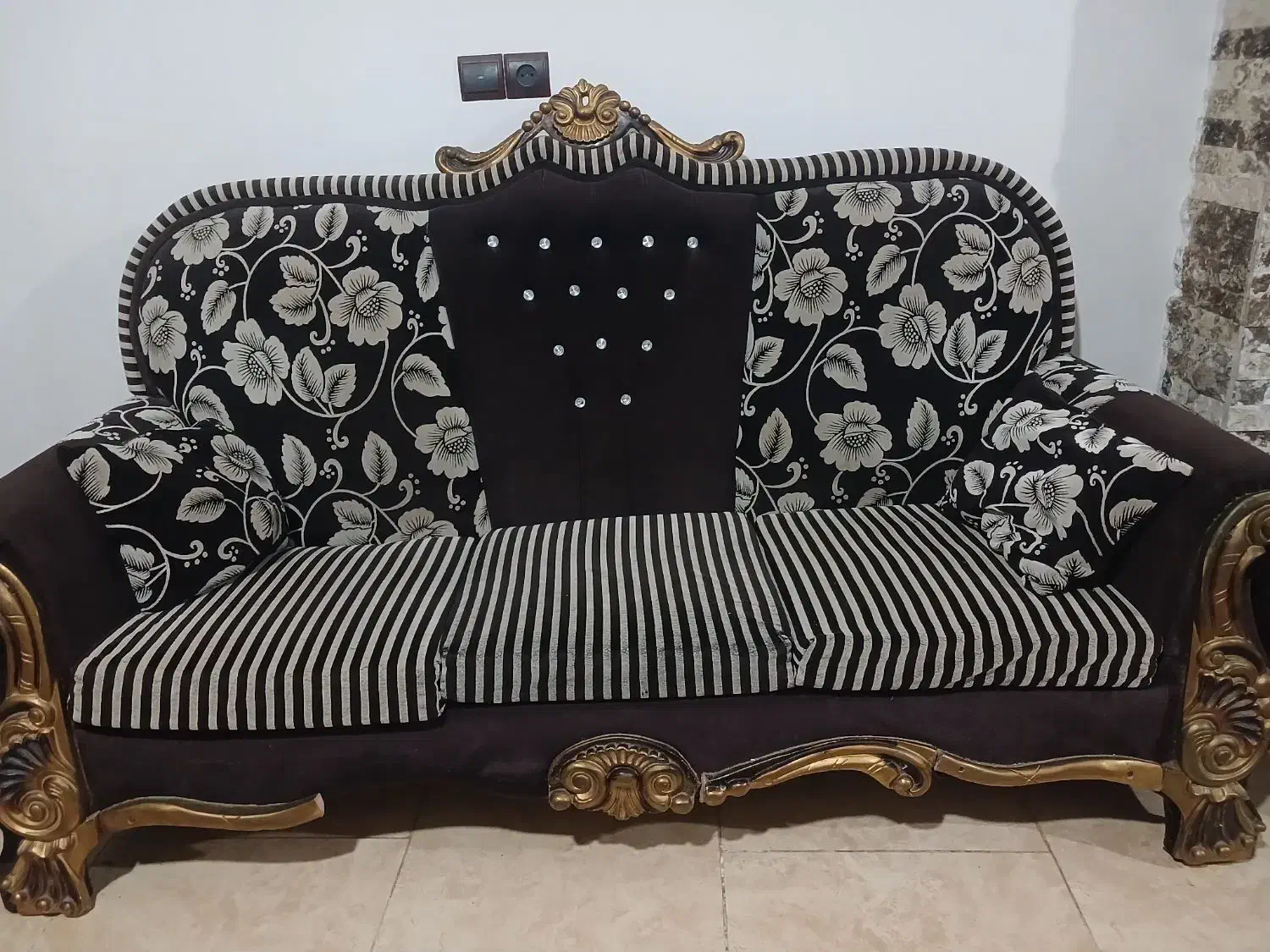 مبل سلطنتی|مبلمان خانگی و میز عسلی|ساری, |دیوار