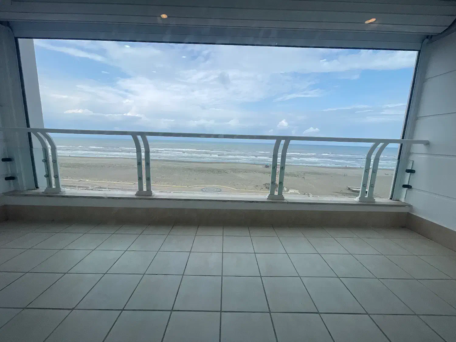 اجاره واحد نوساز ۱۲۰ متری پلاک اول دریا|اجارهٔ آپارتمان|سرخرود, |دیوار