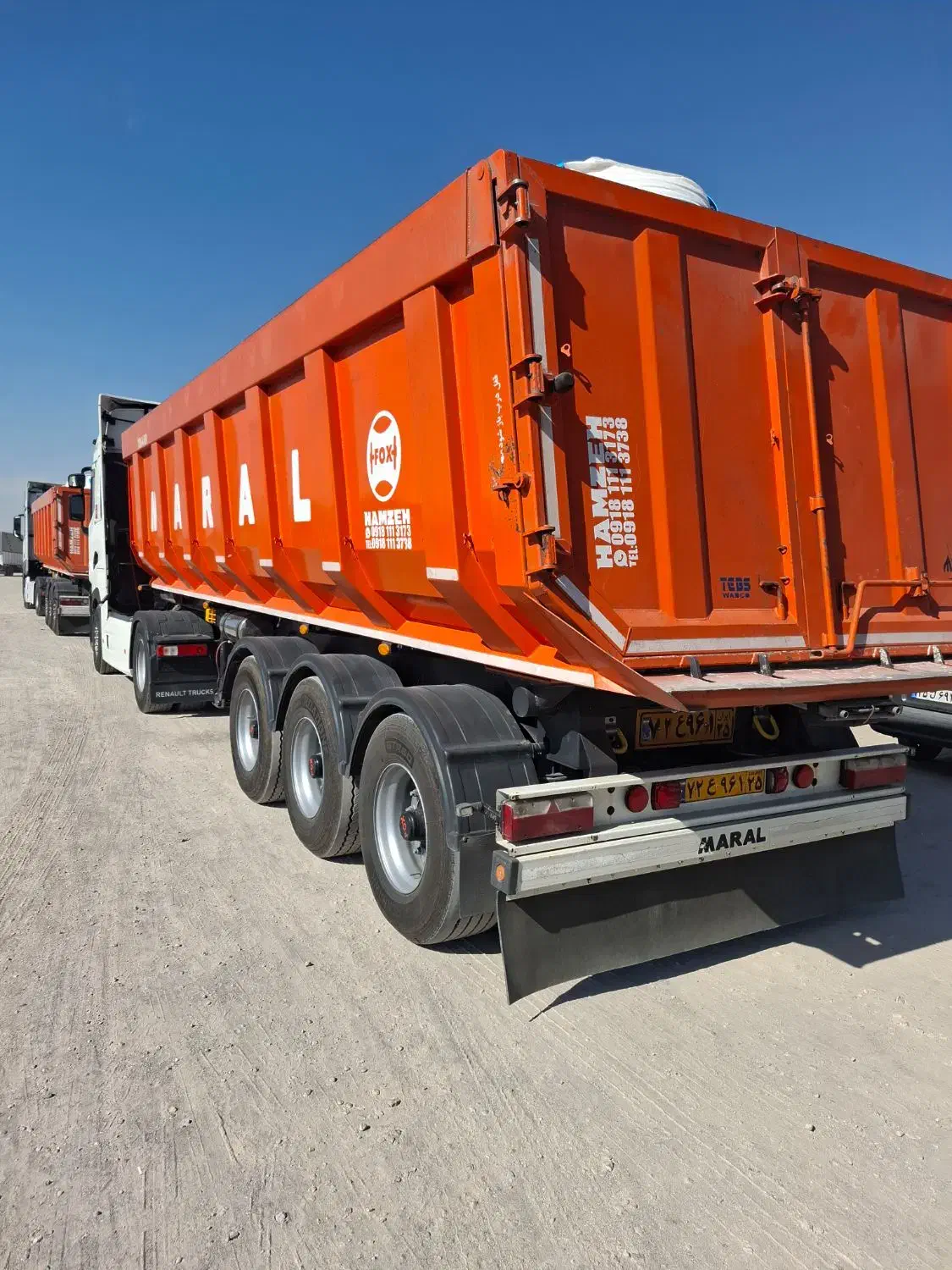 کمپرسی 3محور|خودرو سنگین|میانه, |دیوار