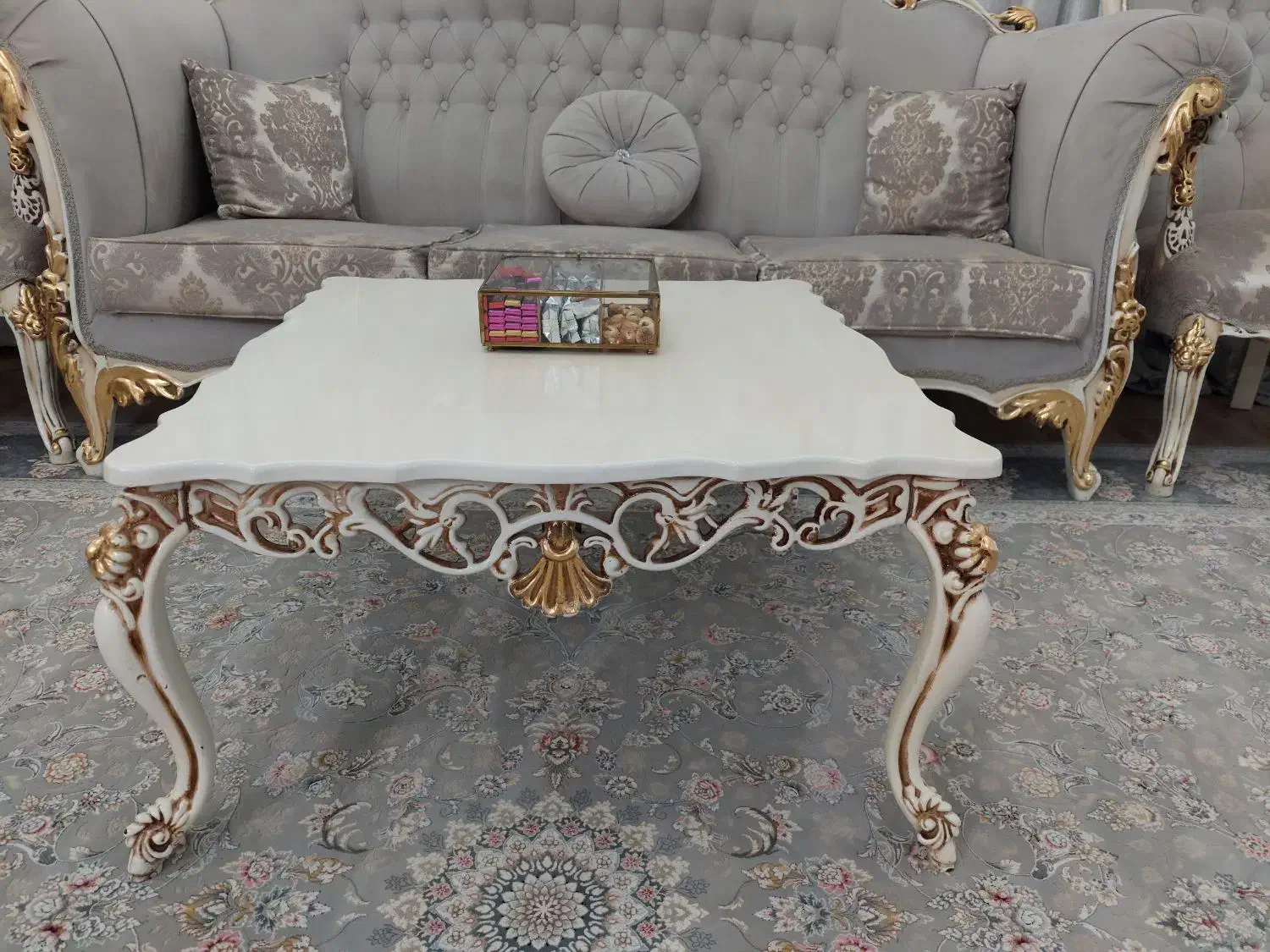 مبل سلطنتی|مبلمان خانگی و میز عسلی|بوئین زهرا, |دیوار