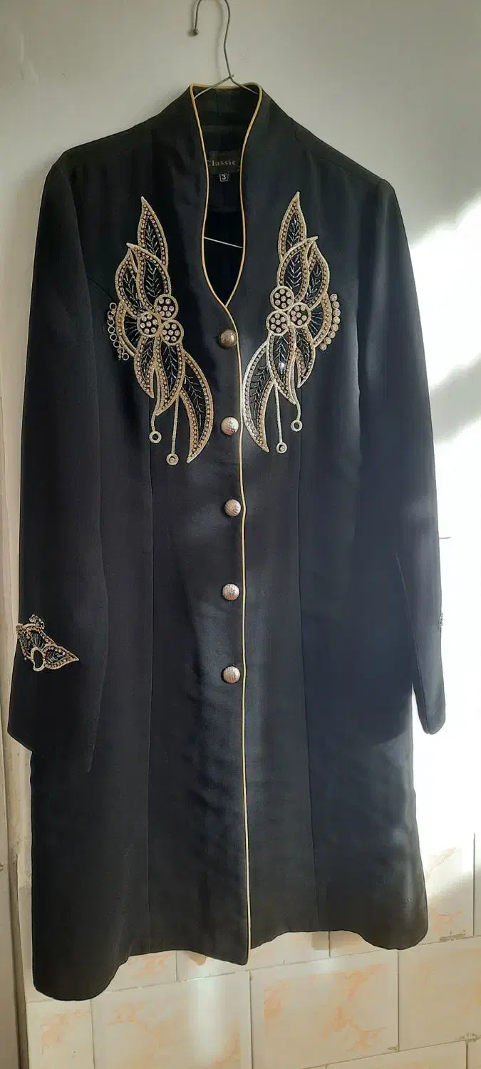 مانتو مجلسی|لباس|تربتحیدریه, طالقانی|دیوار