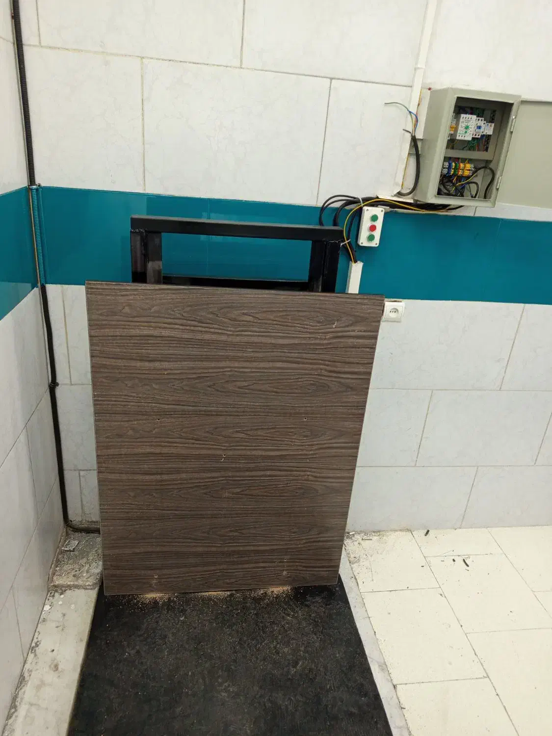 بالا برهیدرولیکی طرح اسانسور|خدمات پیشه و مهارت|خمینی‌شهر, |دیوار