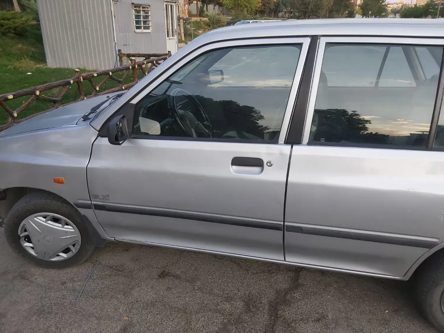 پراید نقره ای ۸۸|خودرو سواری و وانت|شهرکرد, |دیوار