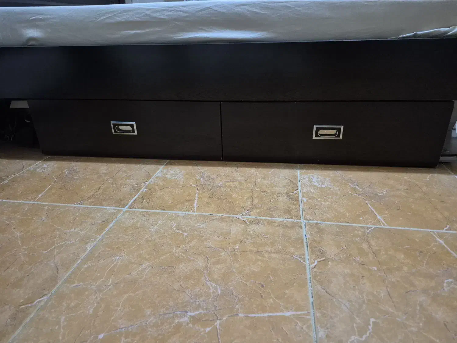 سرویس خواب|تخت و سرویس خواب|قشم, |دیوار