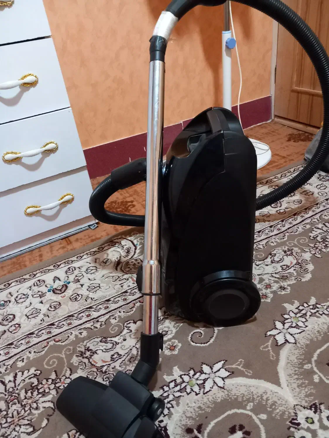 جارو برقی|جاروبرقی، جارو شارژی، بخارشو|بروجرد, |دیوار