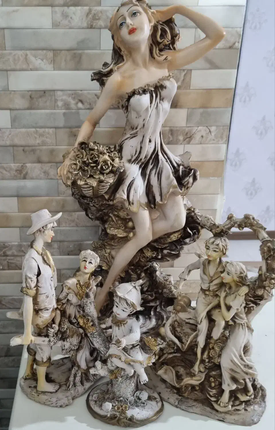 چهار مجسمه|مجسمه، تندیس، ماکت|زاهدان, |دیوار