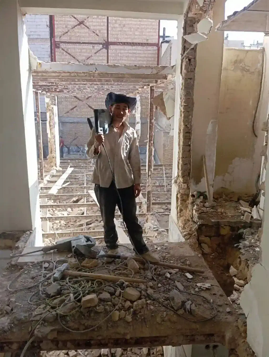 چاکن موغنی|خدمات پیشه و مهارت|مشهد, شهید قربانی|دیوار