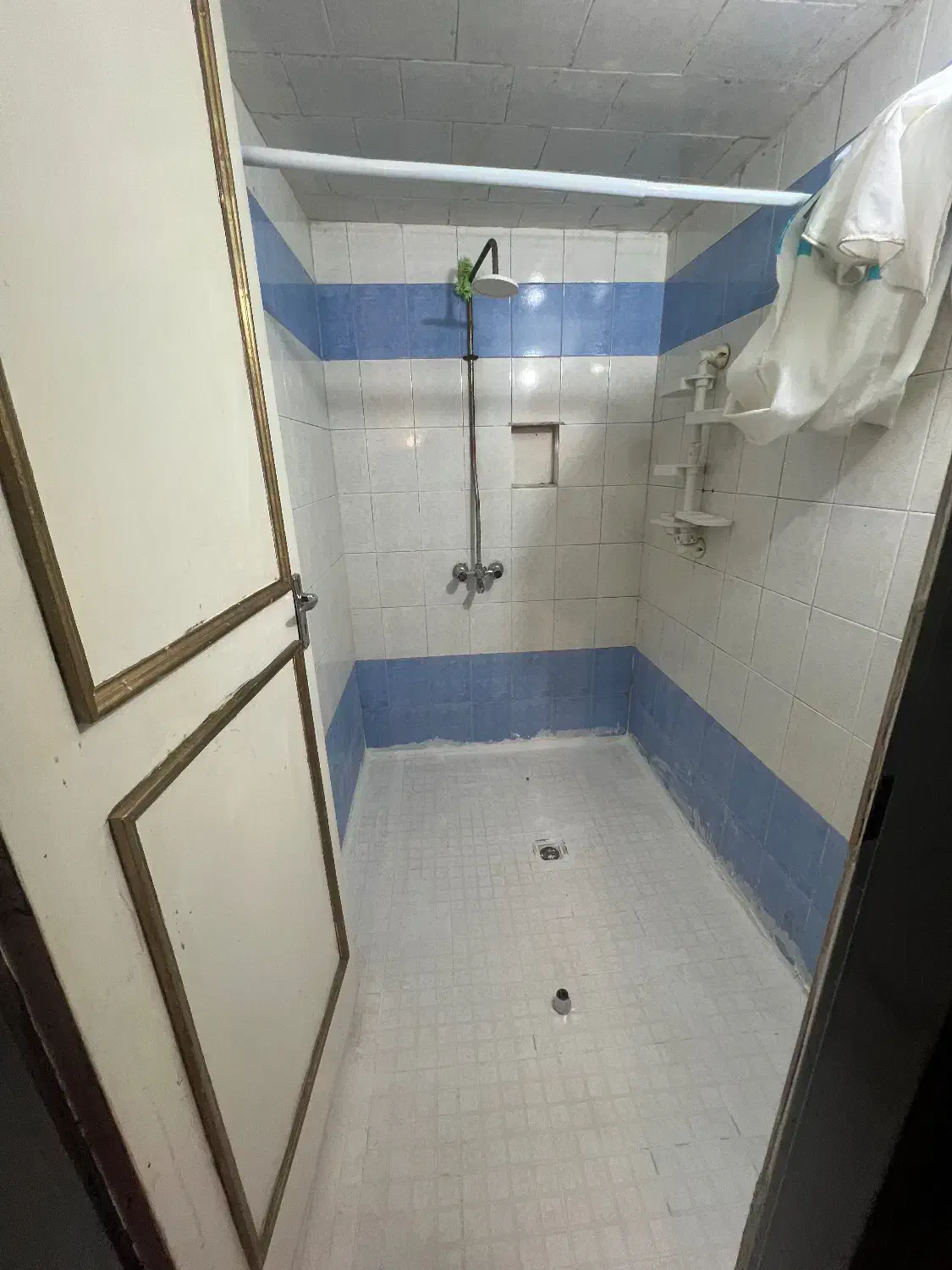 رهن واجاره ۲ خواب ۱۳۰ متری شهرک گلستان|اجارهٔ خانه و ویلا|شیراز, غدیر جنوبی|دیوار