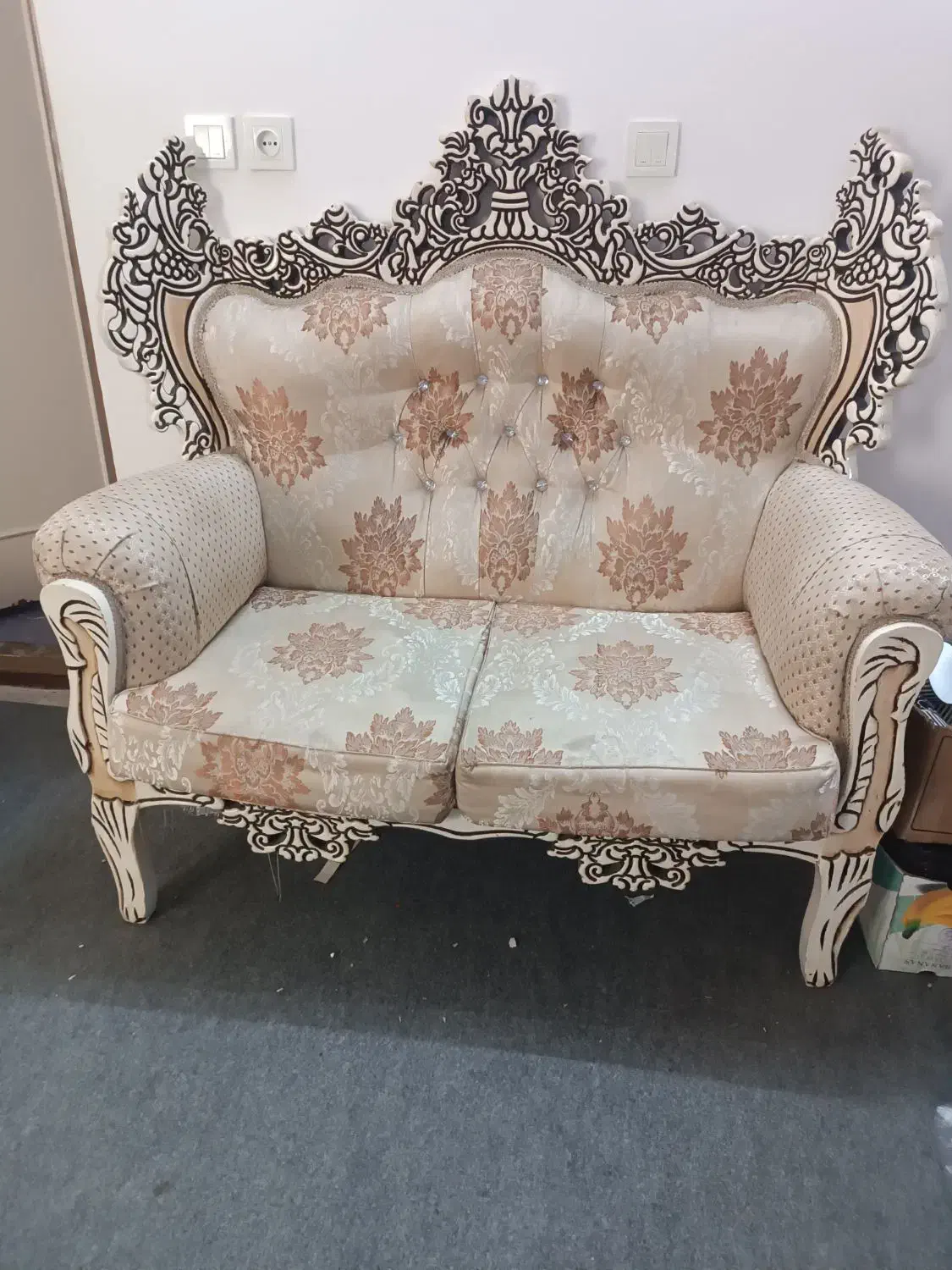 مبل سلطنتی|مبلمان خانگی و میز عسلی|آمل, |دیوار