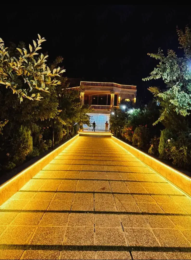 اجاره باغ ویلا با استخر آبگرم صدرا گویم قلات|اجارهٔ کوتاه‌مدت ویلا و باغ|شیراز, گویم|دیوار