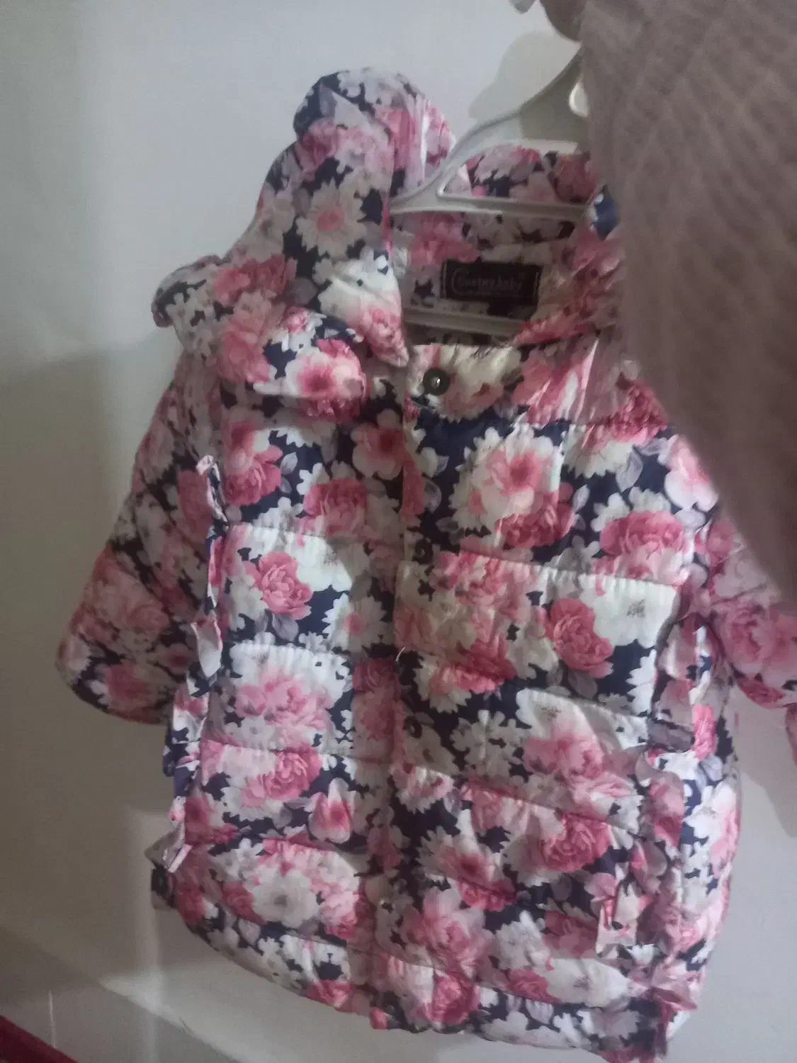 کاپشن|کفش و لباس بچه|اهر, |دیوار