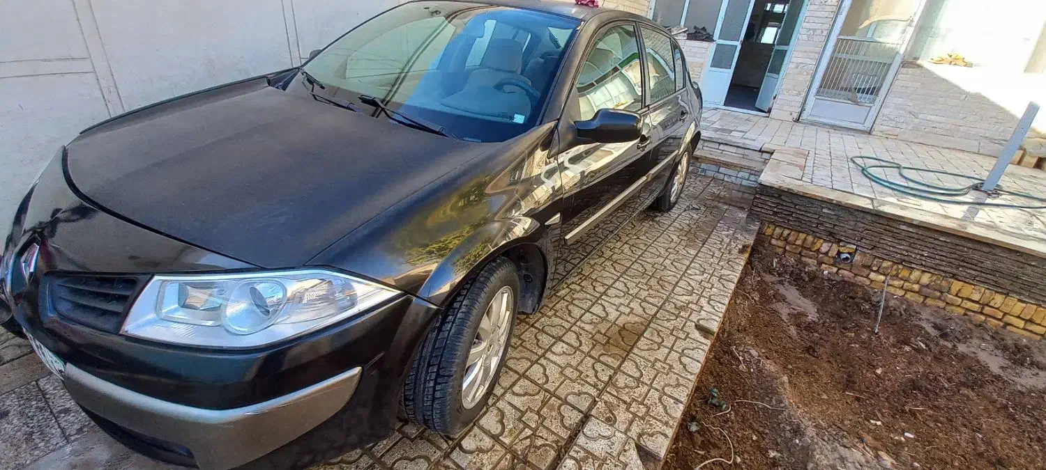 مگان ۲۰۰۰ اتومات|خودرو سواری و وانت|تهران, منیریه|دیوار