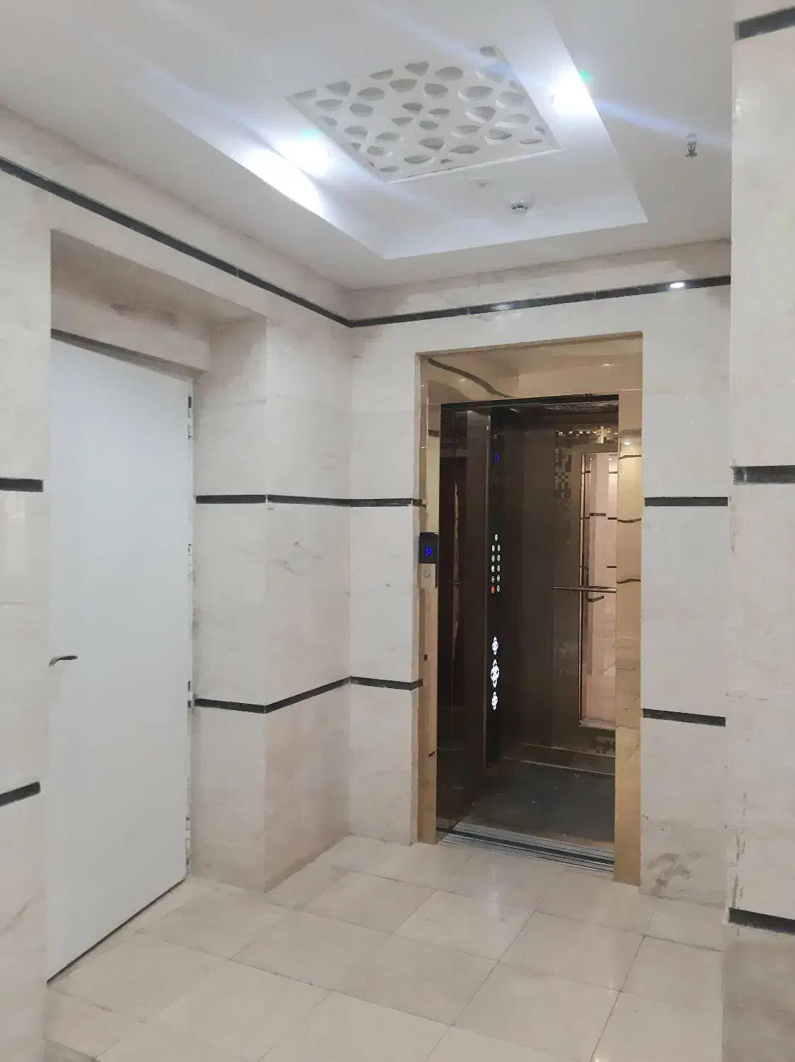 آپارتمان ۱۷۵ متری ۳ خوابه در صیاد شیرازی|فروش آپارتمان|مشهد, هفت تیر (آب و برق)|دیوار