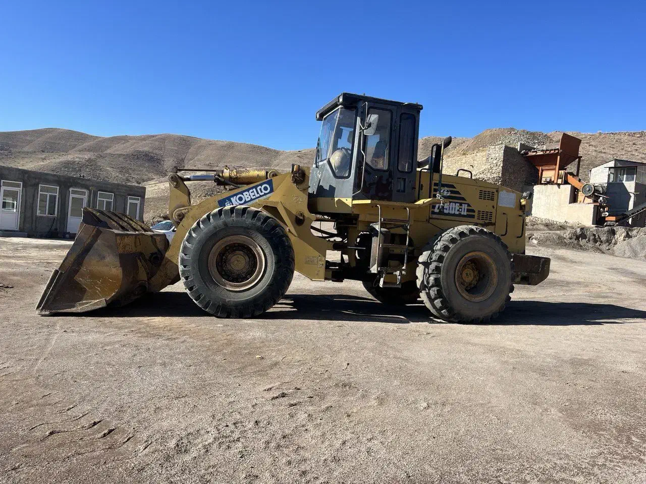 لودر|خودرو سنگین|هشترود, |دیوار