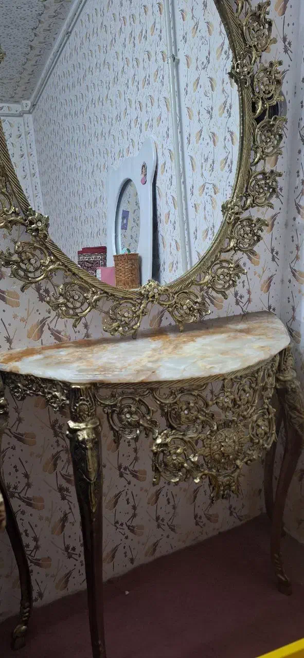 آینه و میز طرح برنز|بوفه، ویترین، کنسول|زنجان, |دیوار