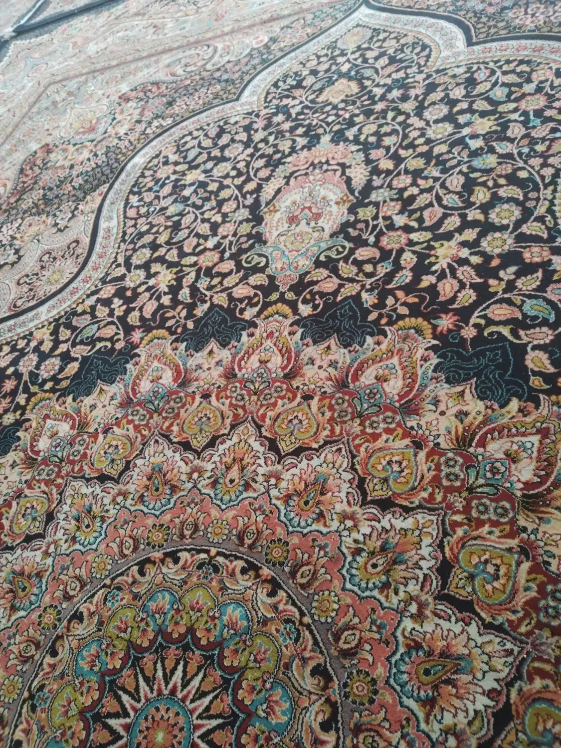 قالی ۱۲ متری|فرش|اصفهان, خواجو|دیوار