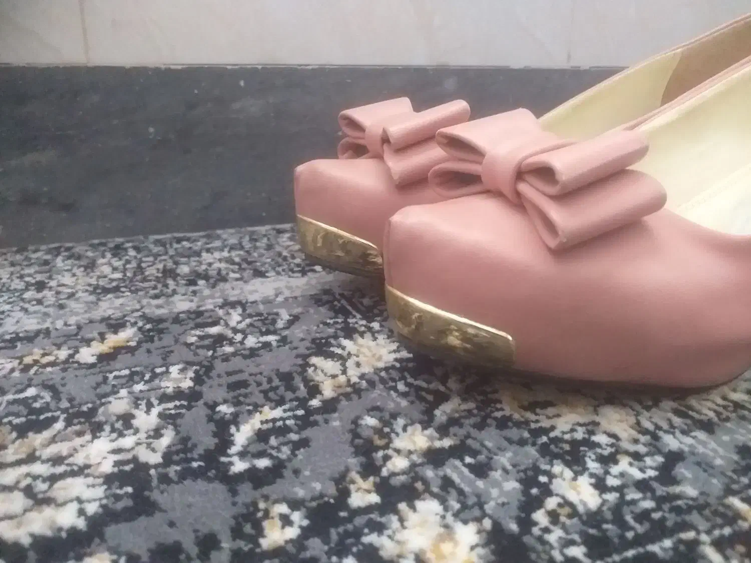 کفش|کیف، کفش، کمربند|ایلام, |دیوار