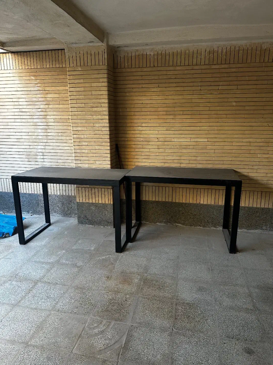 میز ناخن|آرایشگاه و سالن‌های زیبایی|قشم, |دیوار