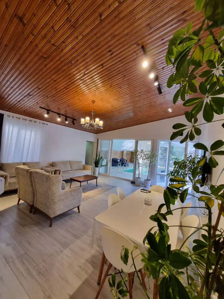 ویلای 450متری با 300متربنا استخرچهار فصل سند تکبرگ|فروش خانه و ویلا|گیلان غرب, |دیوار