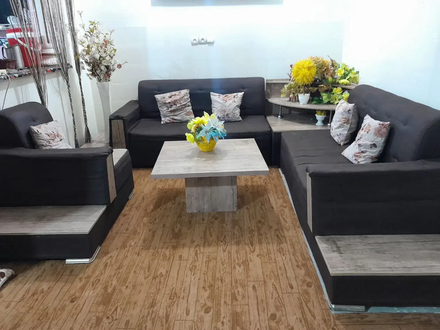 مبل|مبلمان خانگی و میز عسلی|باغ ملک, |دیوار