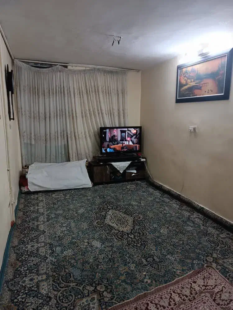 حیاط ویلایی دربست|اجارهٔ خانه و ویلا|ری, سیزده آبان|دیوار