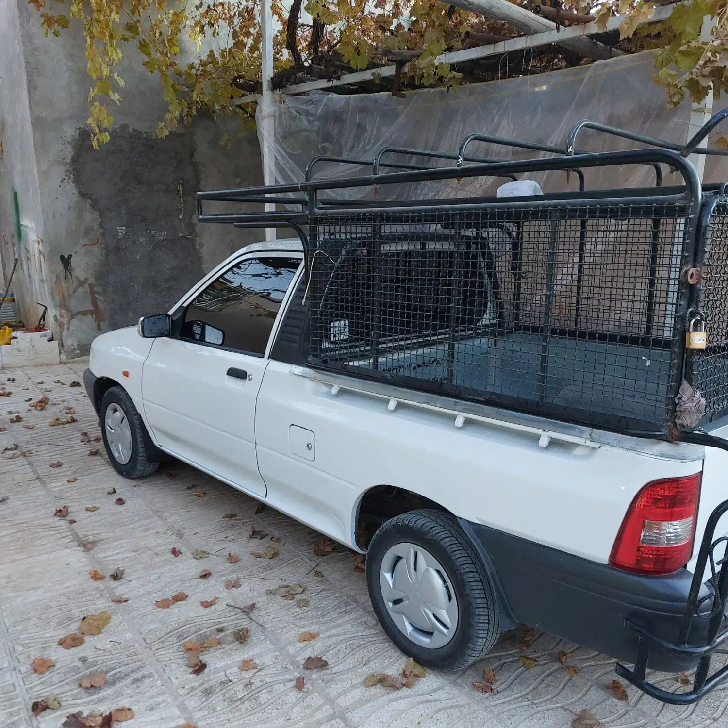 پراید وانت 1402|خودرو سواری و وانت|مرودشت, بیست متری بیمارستان|دیوار