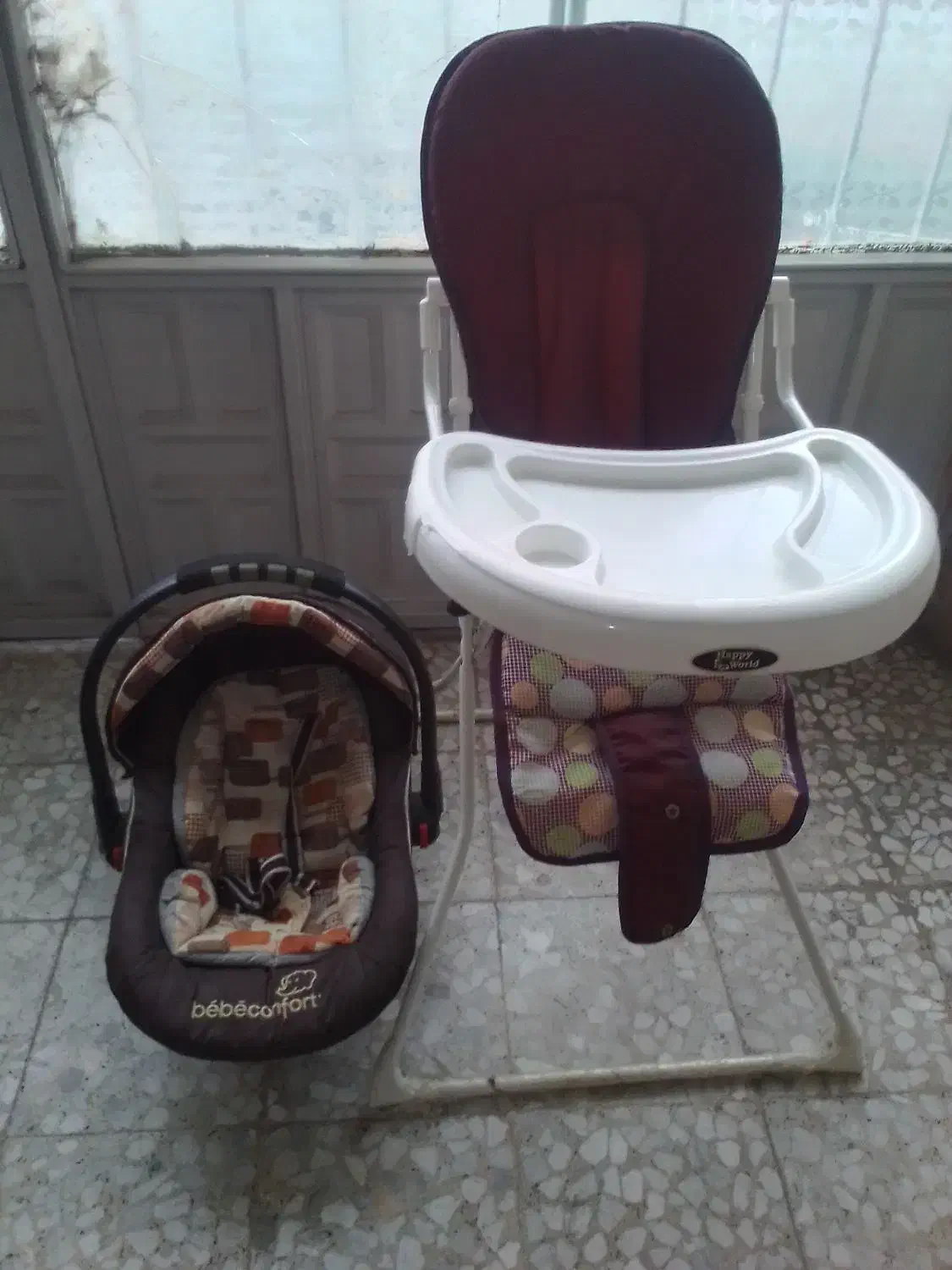 کریر و میز غذا کودک|تخت و صندلی بچه|رشت, آب و برق|دیوار