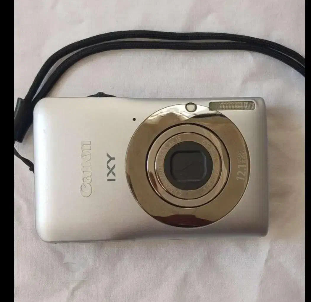 دوربین دیجیتالی ژاپنی کانن ۱۲ مگاپیکسل|دوربین عکاسی و فیلم‌برداری|ساری, |دیوار