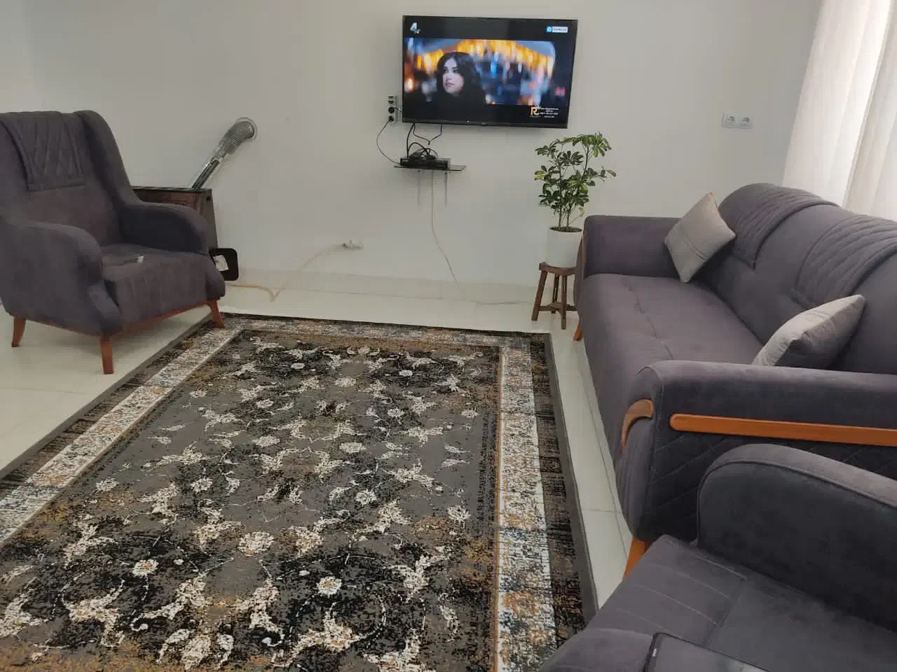 آپارتمان مبله شهرک گلستان|اجارهٔ کوتاه‌مدت آپارتمان و سوئیت|شیراز, شهرک گلستان|دیوار