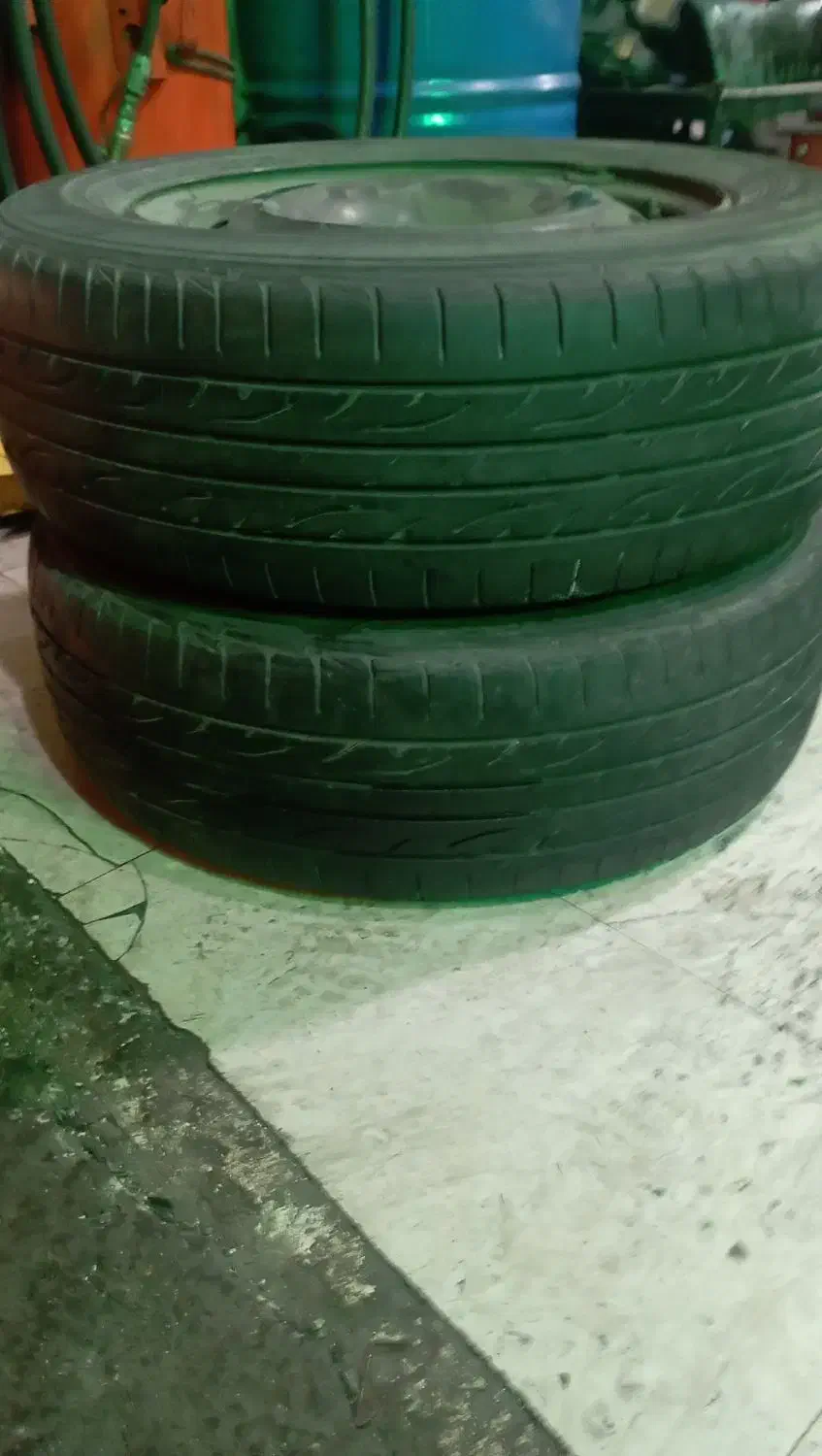 4عدد رینگ لاستیک کامل 40درصد|قطعات یدکی و لوازم جانبی|تهران, چیذر|دیوار