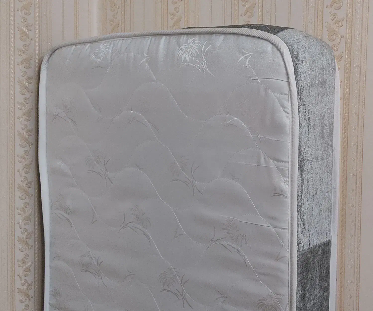 تشک طبی رویال ۹۰ در ۱۹۰ دو هفته استفاده شده|تشک تختخواب|تهران, نیکنام|دیوار