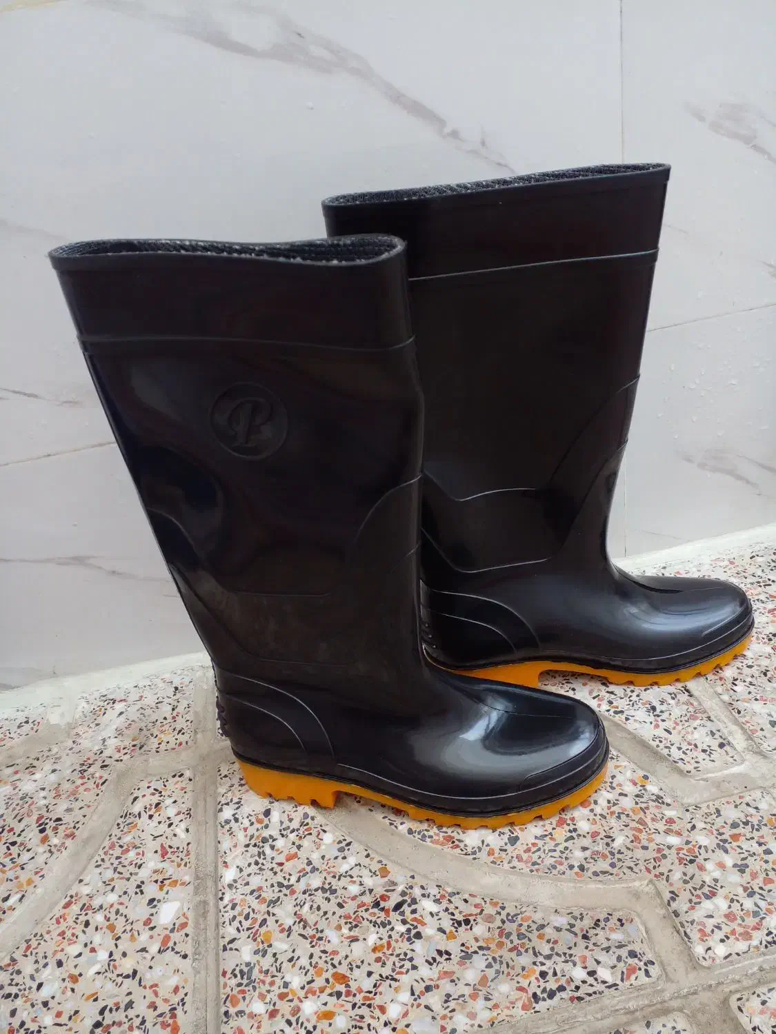 چکمه|کیف، کفش، کمربند|نسیم‌شهر, |دیوار